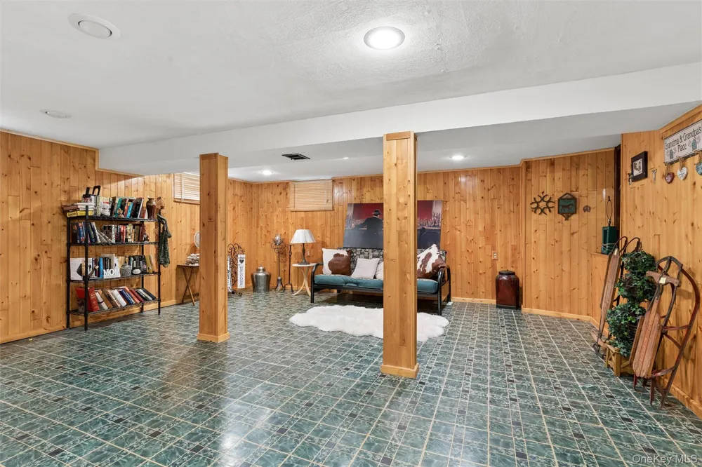 114 Miller Road Hicksville, NY 11801