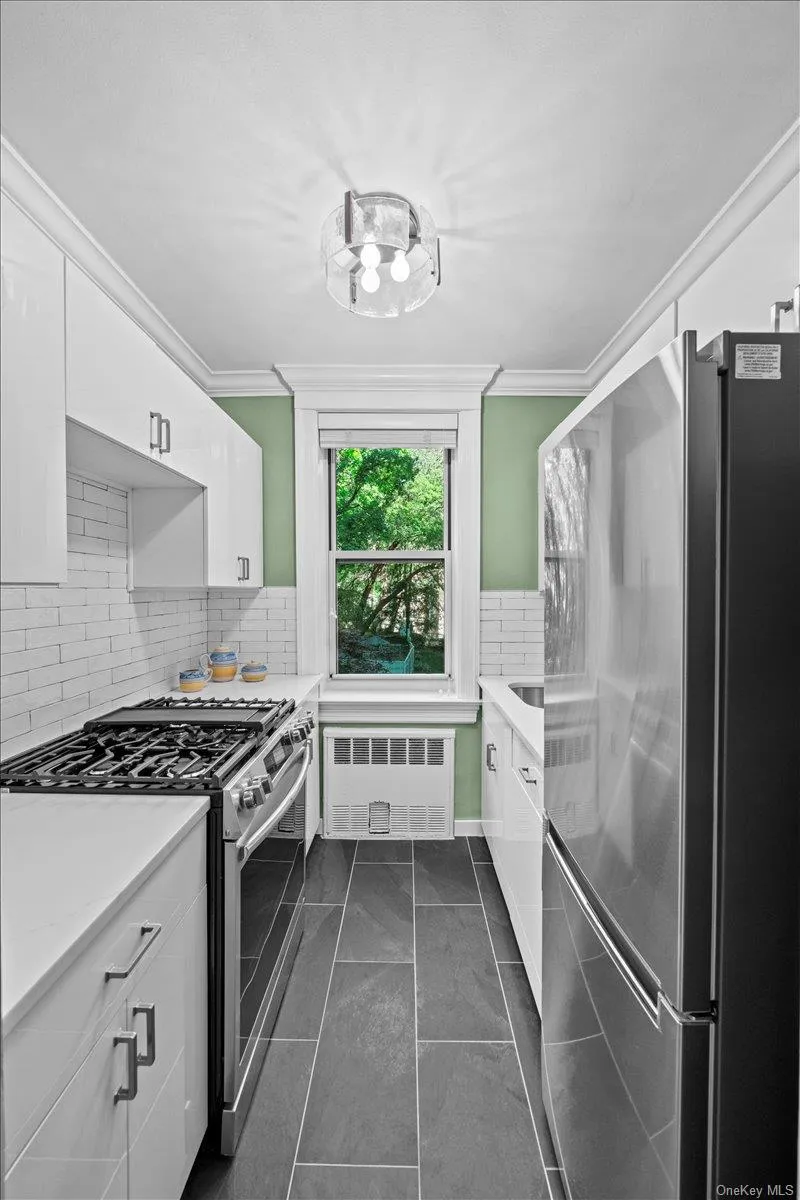 629 Kappock Street #4G Bronx, NY 10463