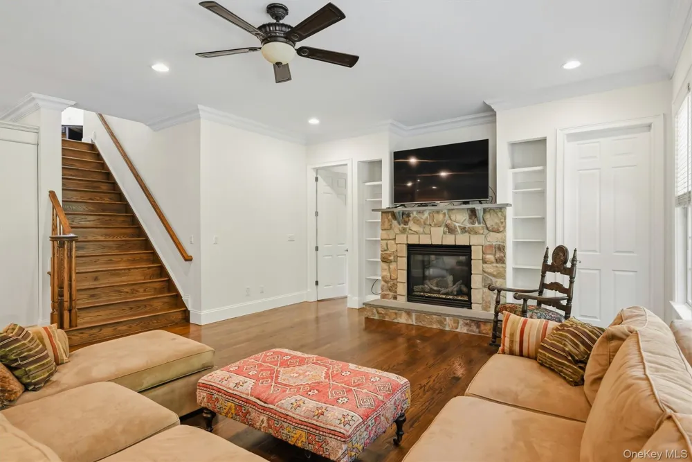 11 Manno Farm Road Warwick, NY 10990