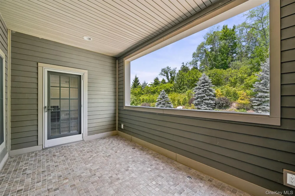 11 Manno Farm Road Warwick, NY 10990