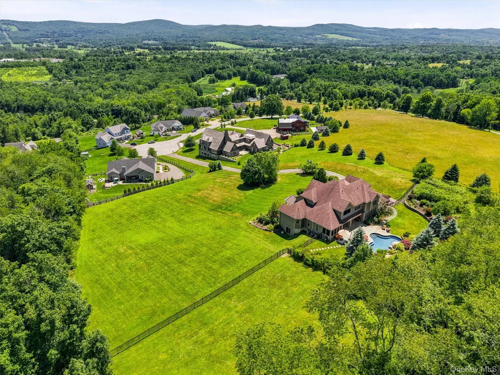 11 Manno Farm Road Warwick, NY 10990