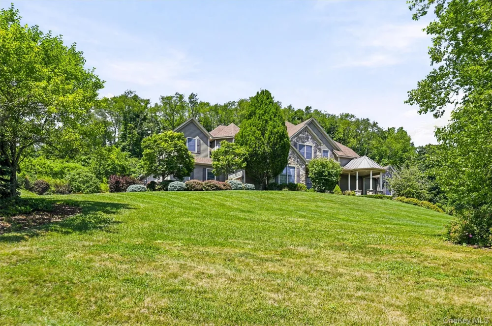 11 Manno Farm Road Warwick, NY 10990