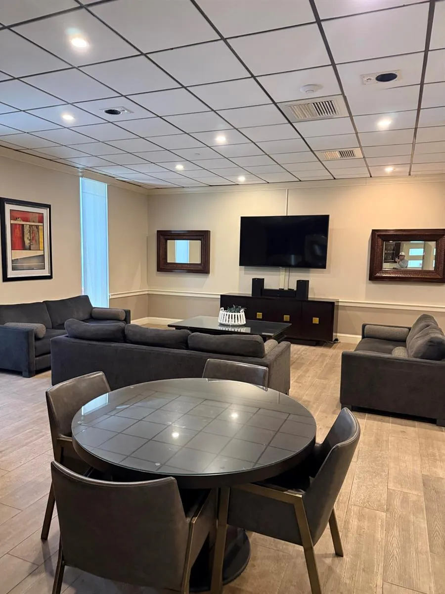 1900 S Ocean Boulevard #5j Lauderdale By The Sea, FL 33062