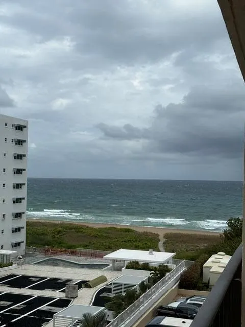 1900 S Ocean Boulevard #5j Lauderdale By The Sea, FL 33062