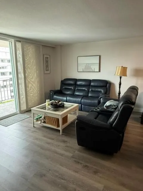 1900 S Ocean Boulevard #5j Lauderdale By The Sea, FL 33062
