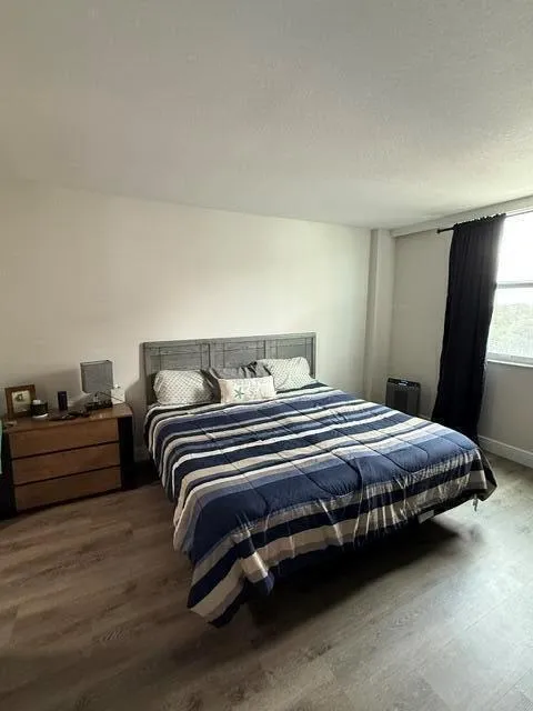 1900 S Ocean Boulevard #5j Lauderdale By The Sea, FL 33062