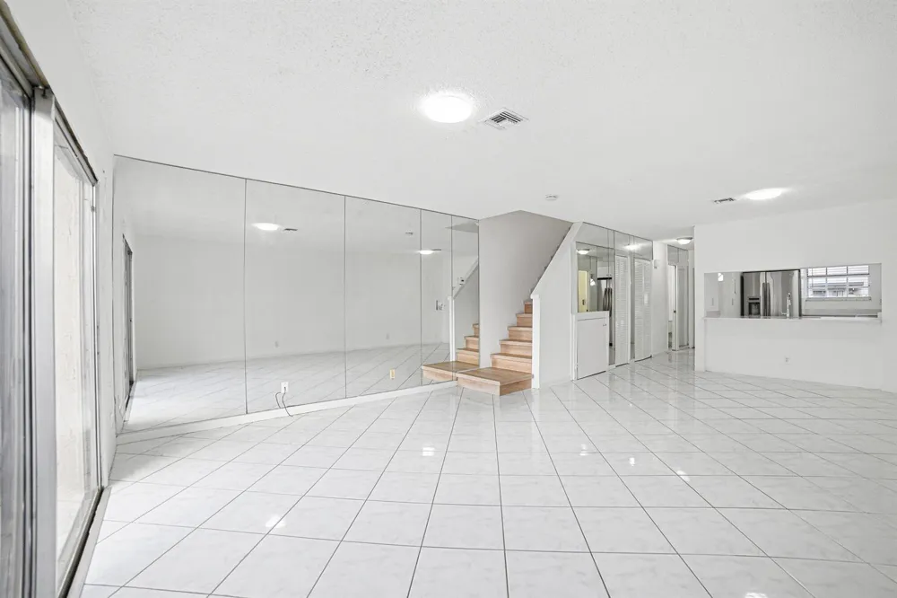 8207 Fairway Road #8207 Sunrise, FL 33351