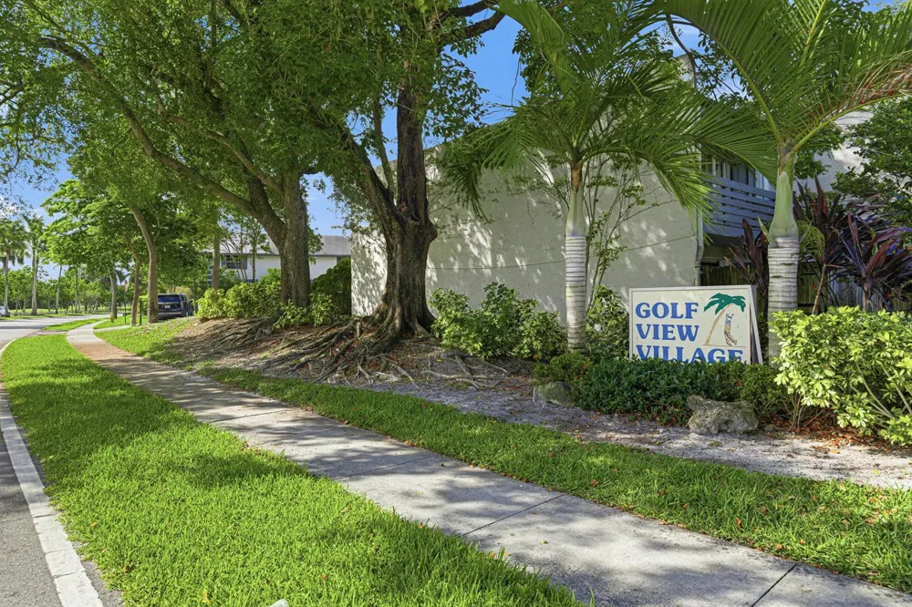 8207 Fairway Road #8207 Sunrise, FL 33351