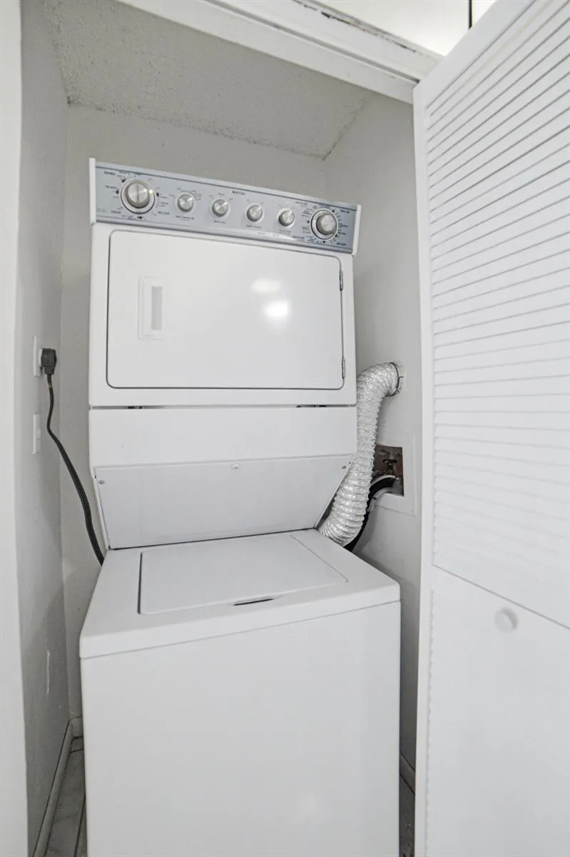 8207 Fairway Road #8207 Sunrise, FL 33351