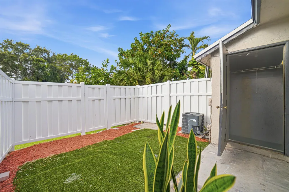 8207 Fairway Road #8207 Sunrise, FL 33351