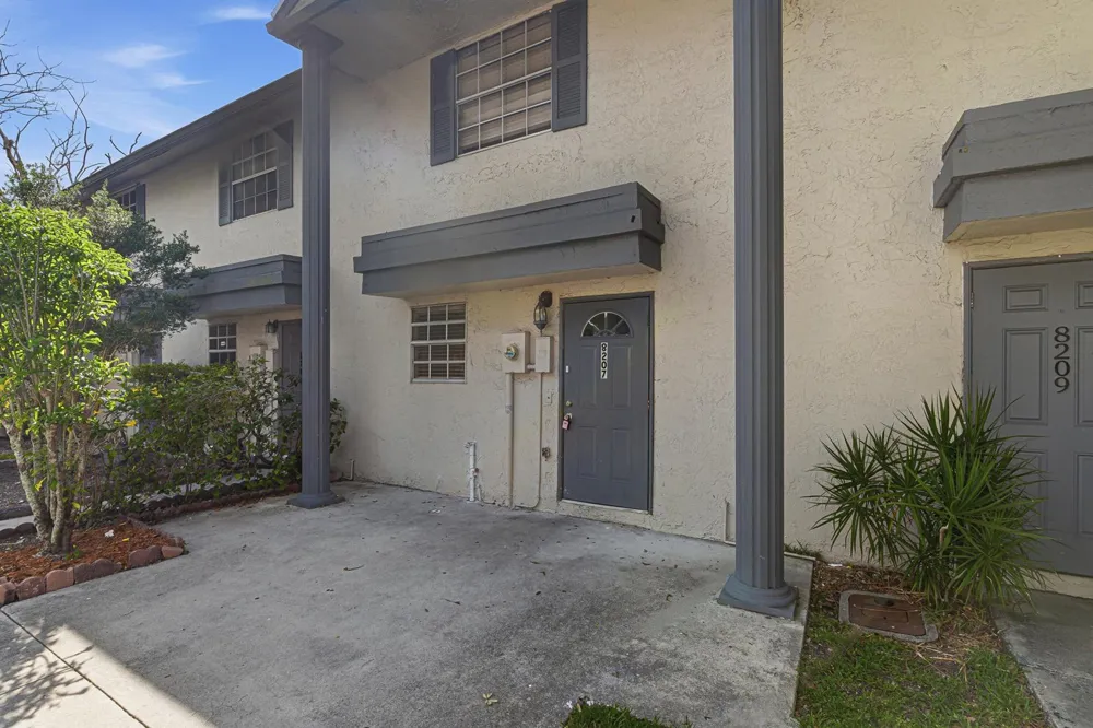 8207 Fairway Road #8207 Sunrise, FL 33351