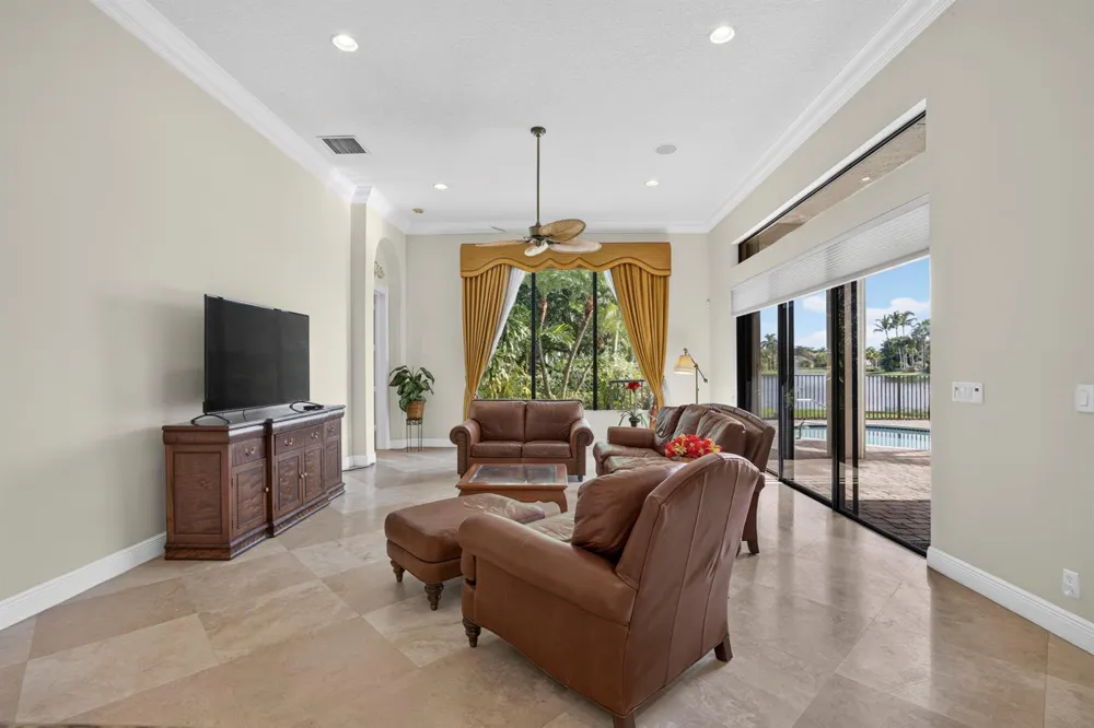 10715 Versailles Boulevard Wellington, FL 33449