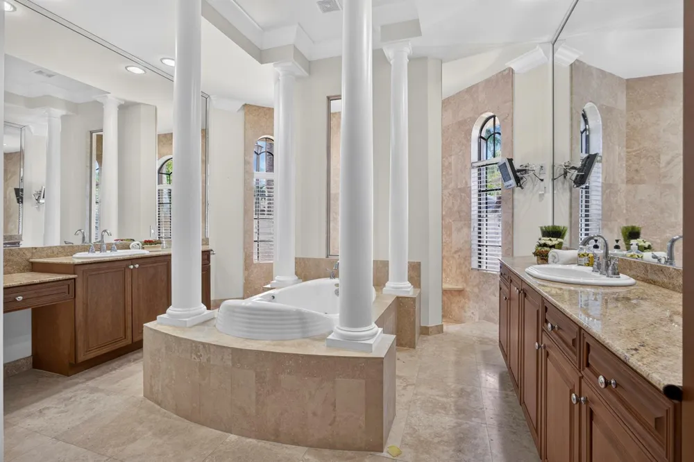 10715 Versailles Boulevard Wellington, FL 33449