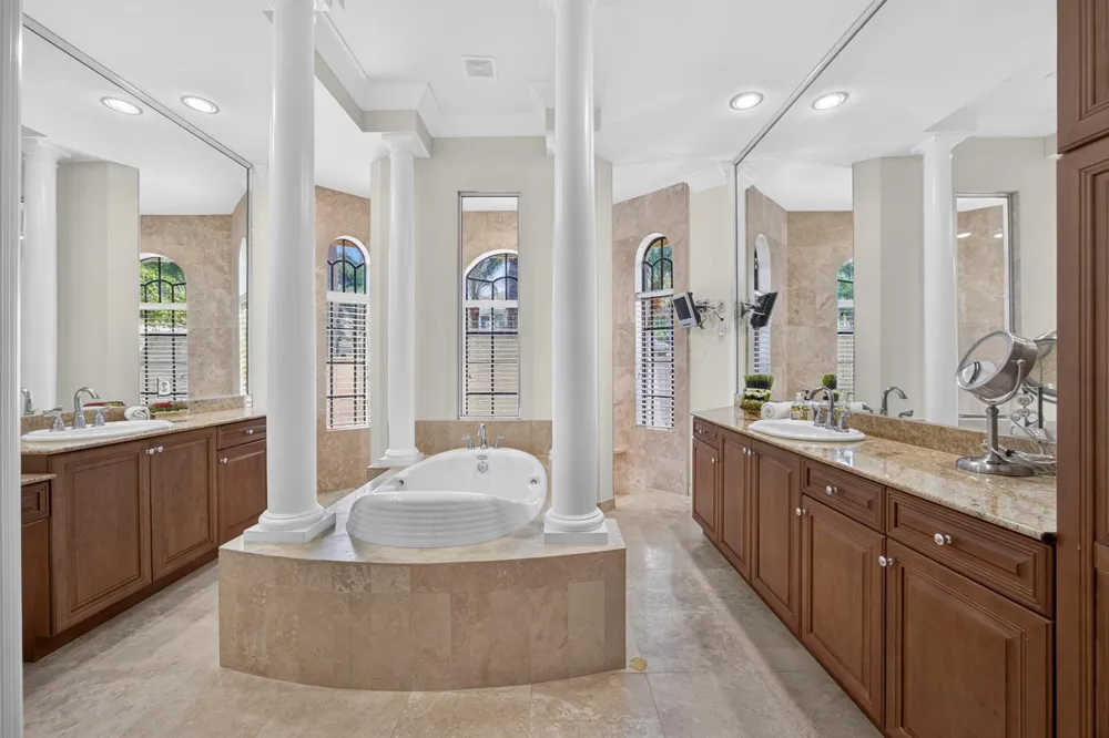 10715 Versailles Boulevard Wellington, FL 33449