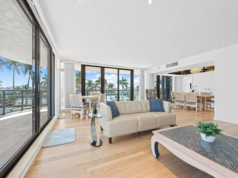 2727 S Ocean Boulevard #304