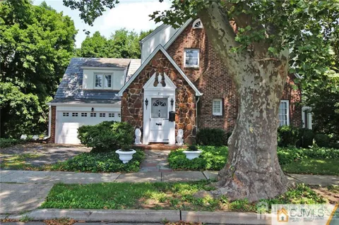 21 Elm Place