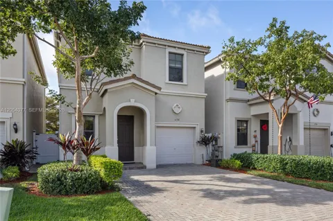 658 NE 193rd Ter