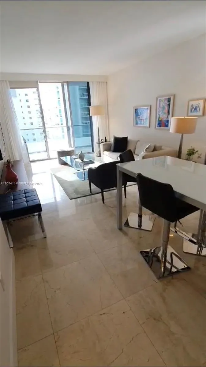 1300 Brickell Bay Dr #1107 Miami, FL 33131