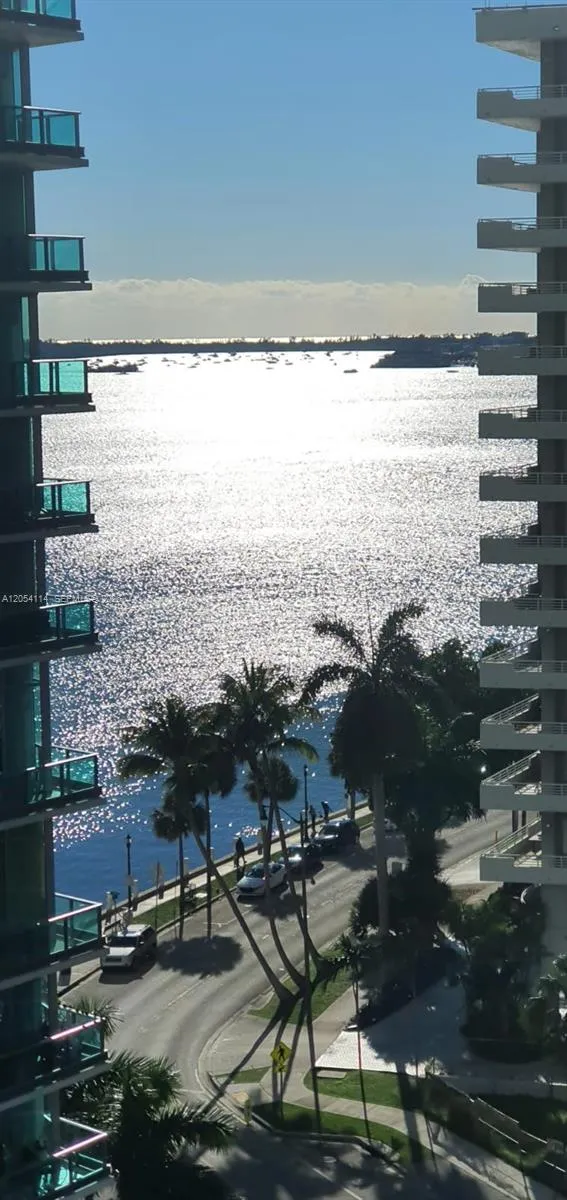 1300 Brickell Bay Dr #1107 Miami, FL 33131