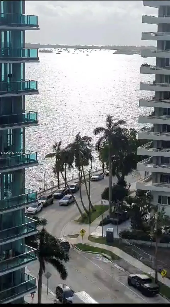 1300 Brickell Bay Dr #1107 Miami, FL 33131
