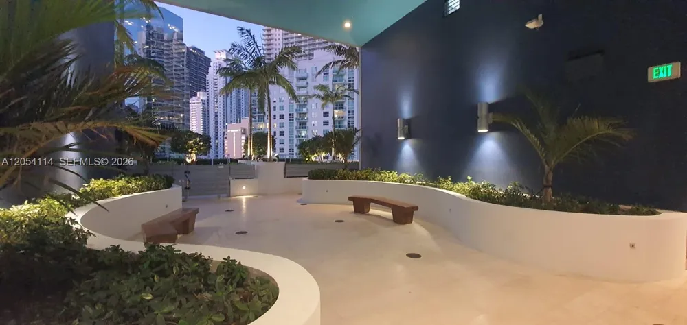 1300 Brickell Bay Dr #1107 Miami, FL 33131