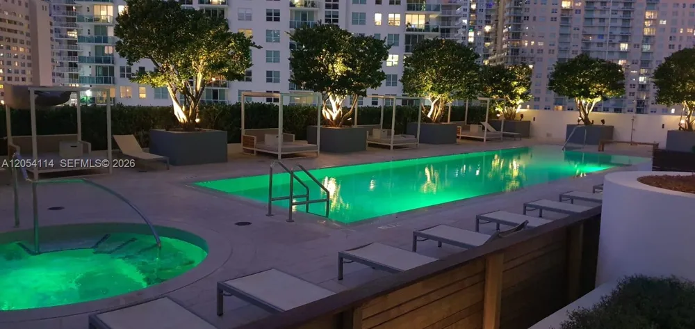 1300 Brickell Bay Dr #1107 Miami, FL 33131