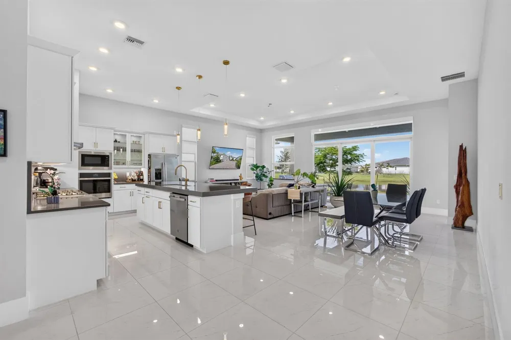 5469 Hutchinson Way Westlake, FL 33470