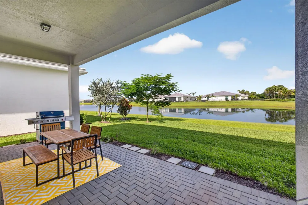 5469 Hutchinson Way Westlake, FL 33470