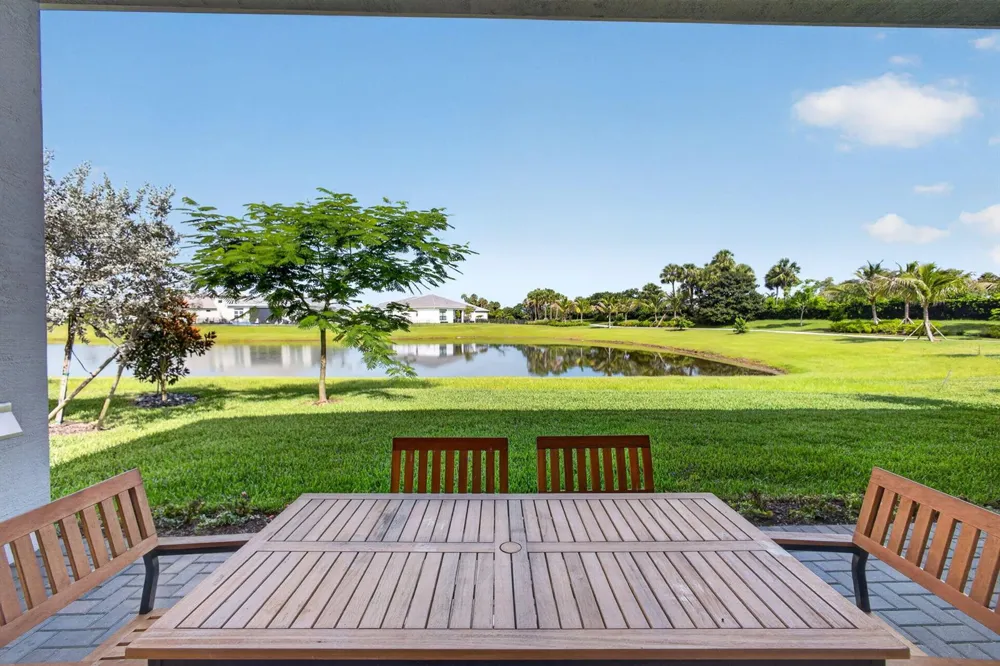 5469 Hutchinson Way Westlake, FL 33470