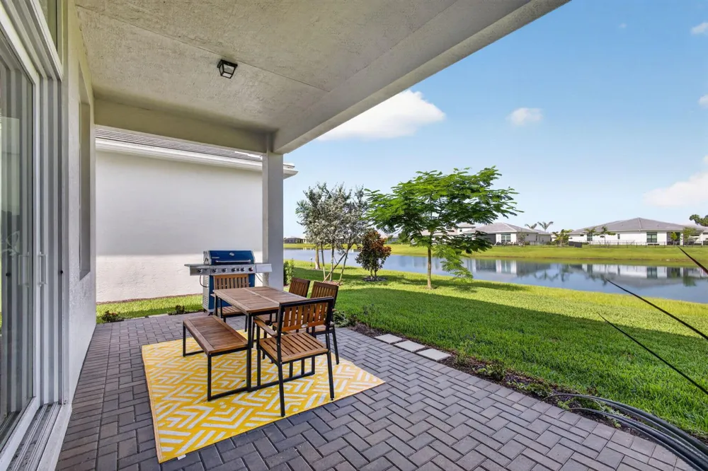 5469 Hutchinson Way Westlake, FL 33470