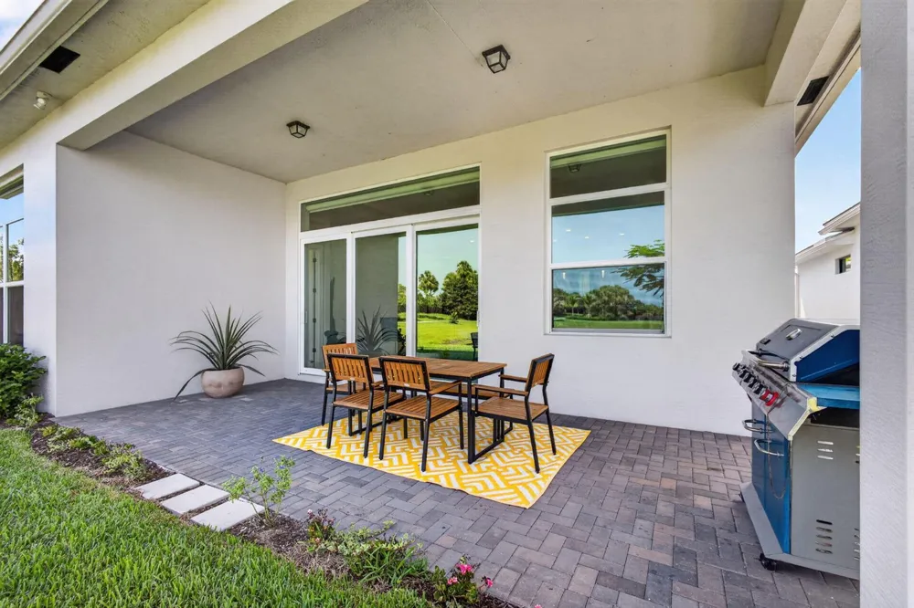 5469 Hutchinson Way Westlake, FL 33470