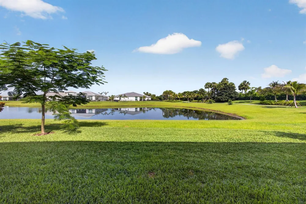 5469 Hutchinson Way Westlake, FL 33470