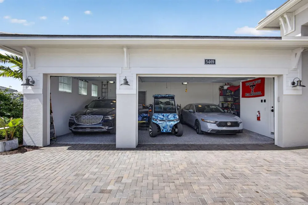 5469 Hutchinson Way Westlake, FL 33470