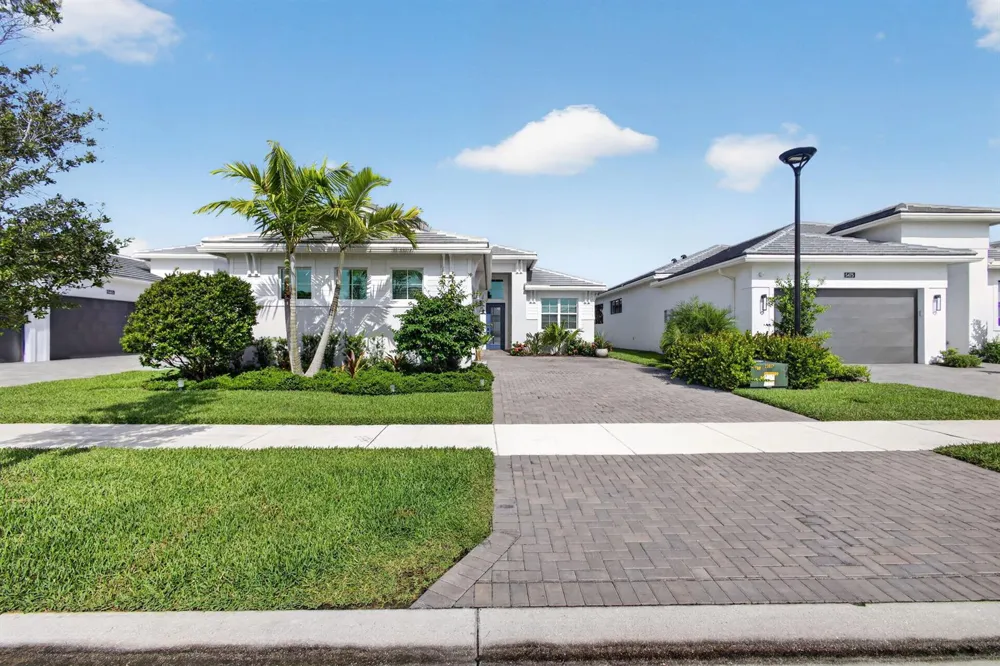 5469 Hutchinson Way Westlake, FL 33470