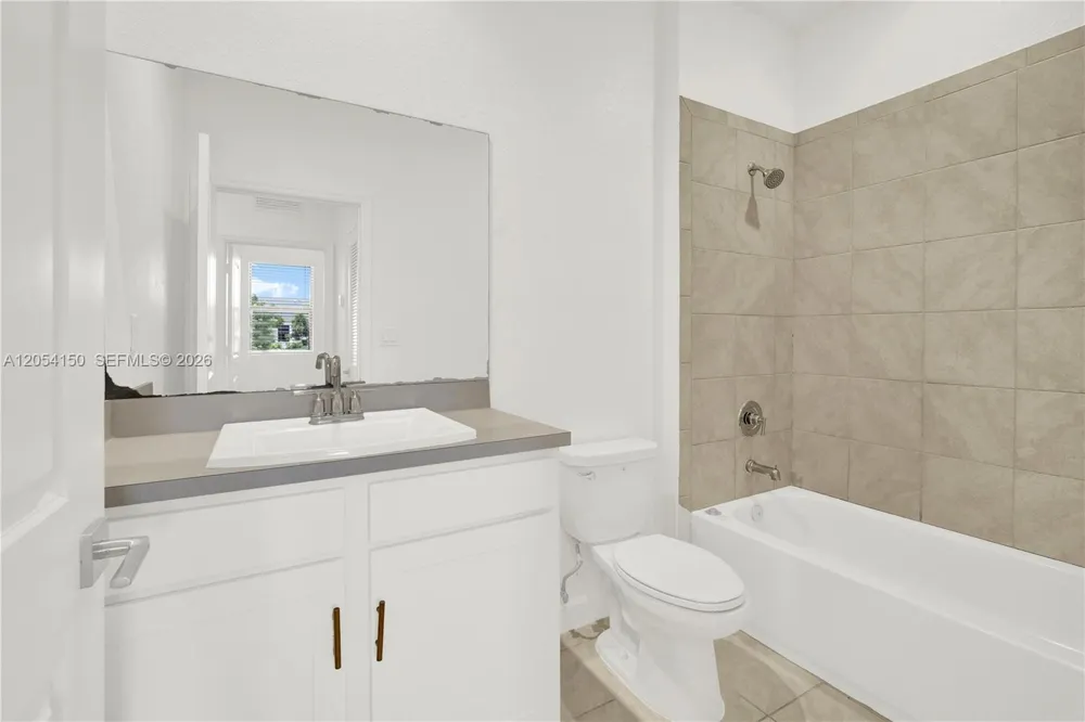 1161 SW 8th Ave Florida City, FL 33034