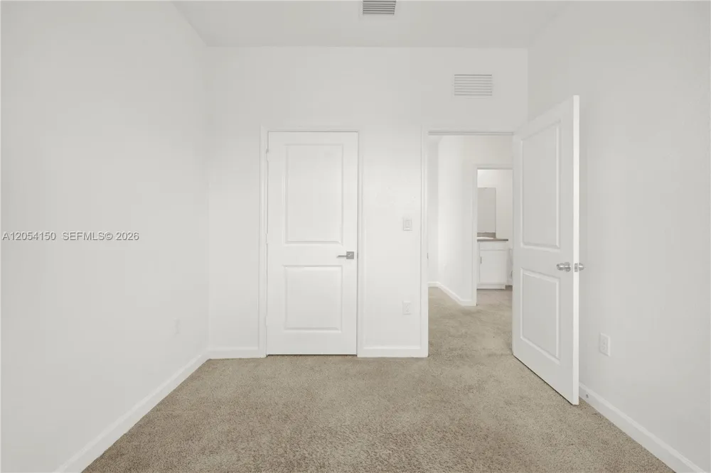 1161 SW 8th Ave Florida City, FL 33034