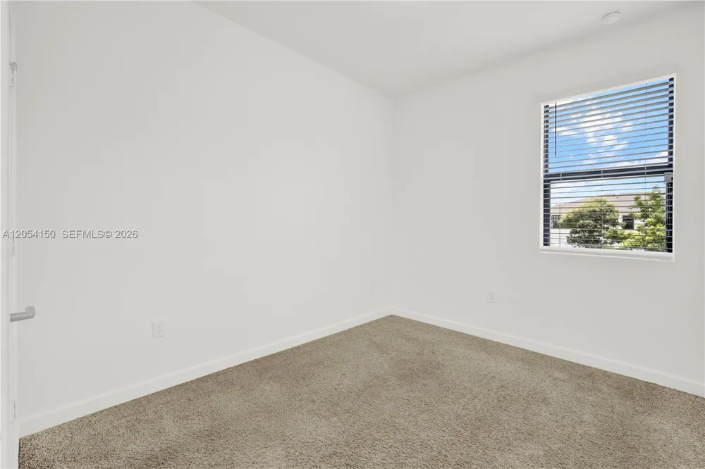 1161 SW 8th Ave Florida City, FL 33034