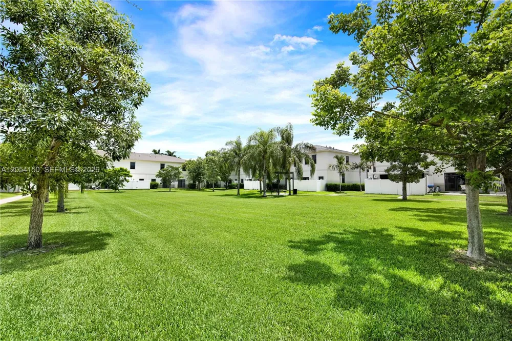 1161 SW 8th Ave Florida City, FL 33034