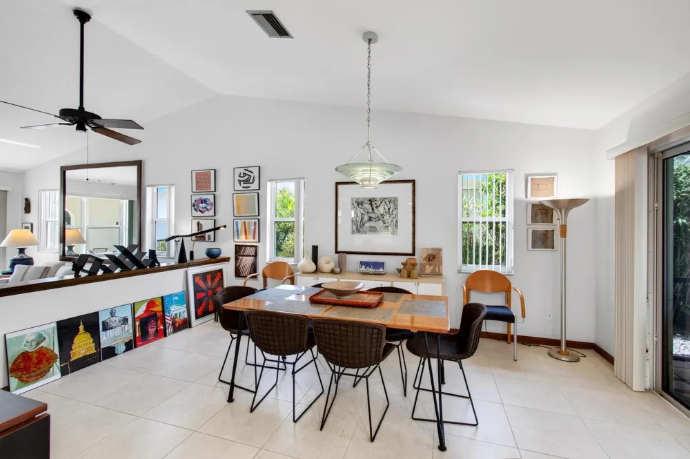 1315 Lakeside Drive 
