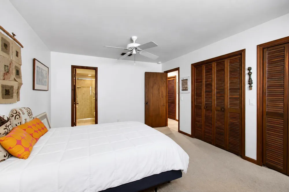 1315 Lakeside Drive 