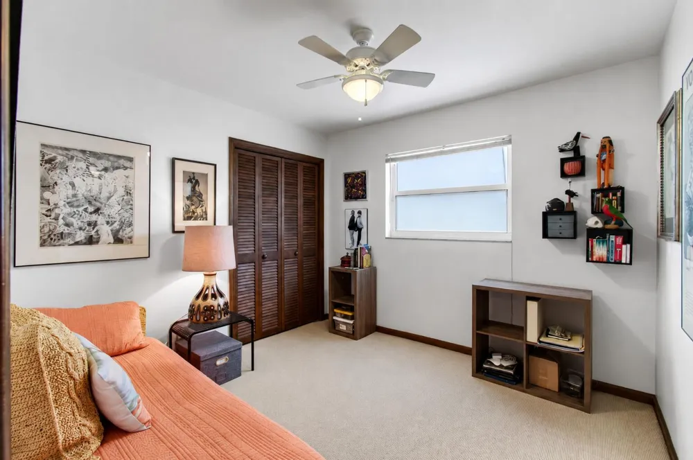1315 Lakeside Drive 