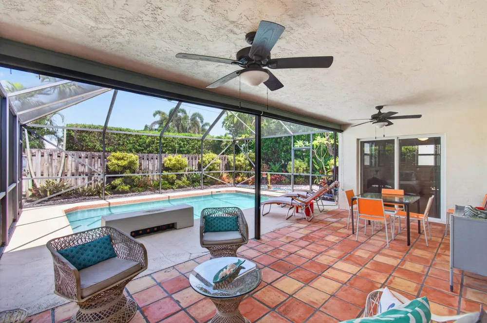 1315 Lakeside Drive 