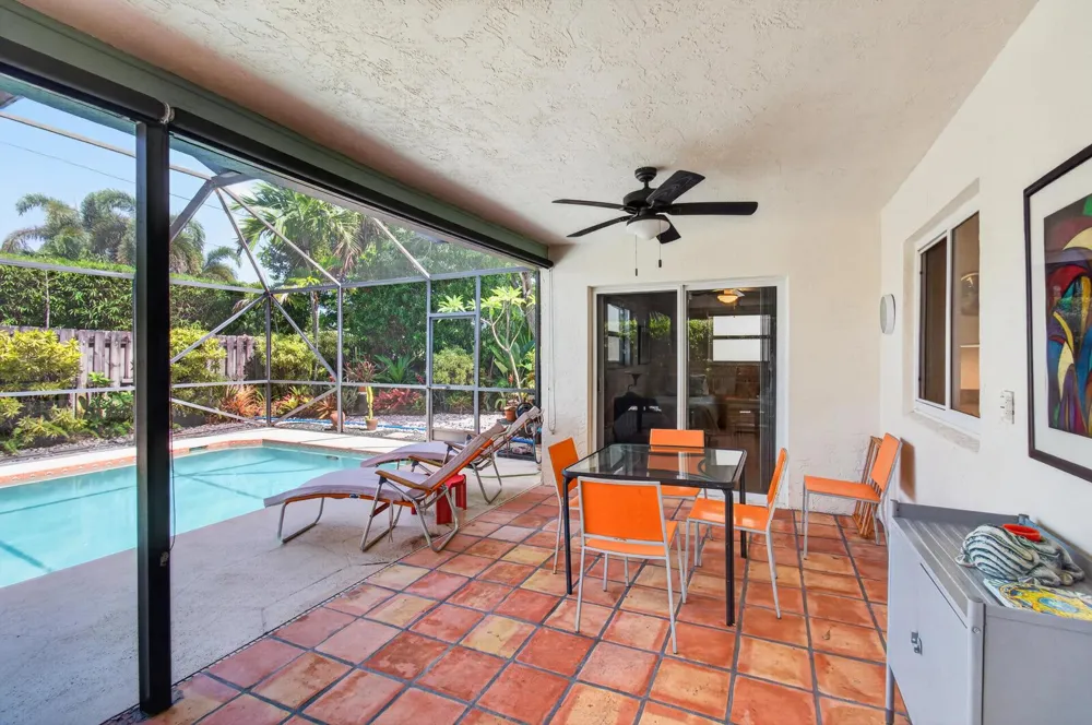 1315 Lakeside Drive 