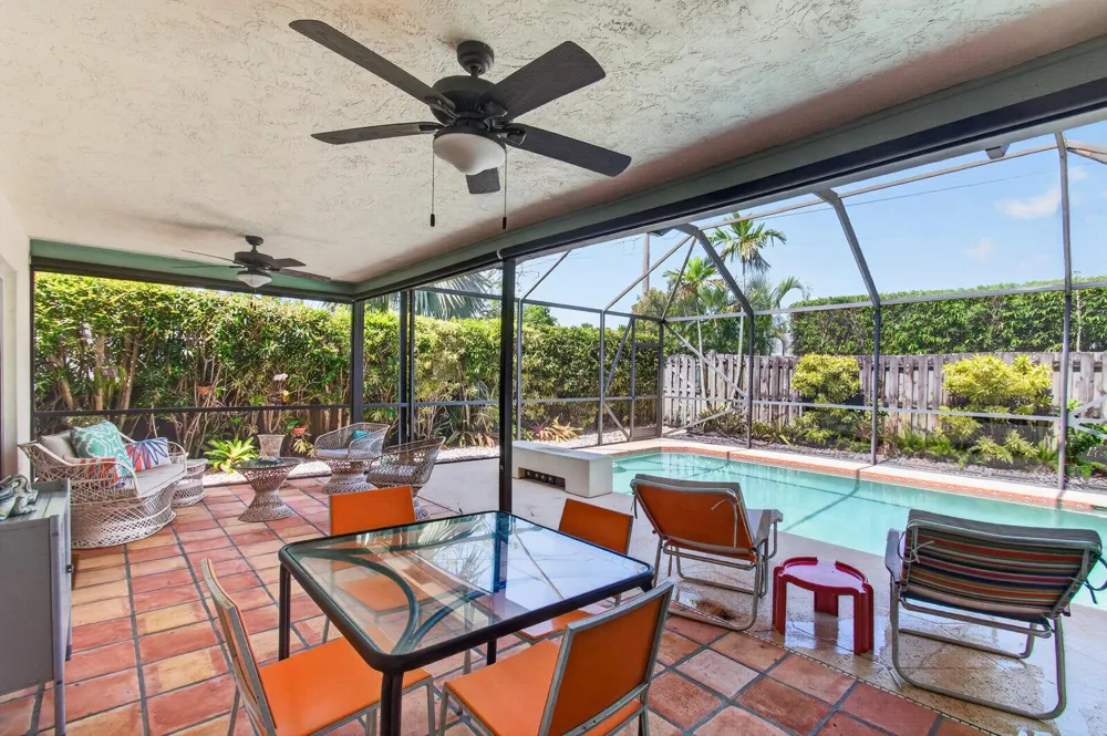 1315 Lakeside Drive 