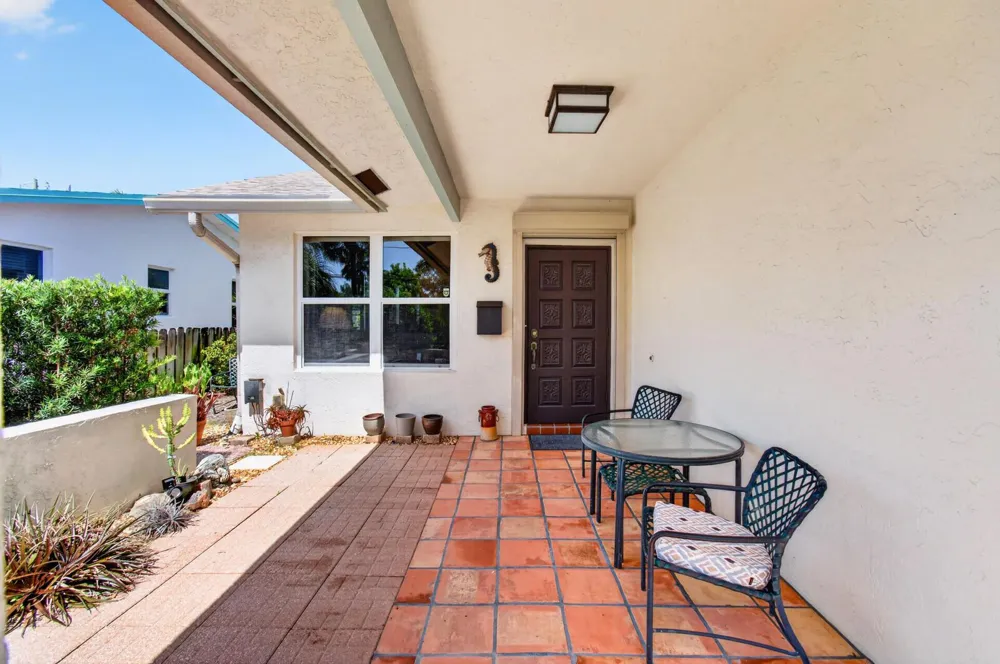 1315 Lakeside Drive 
