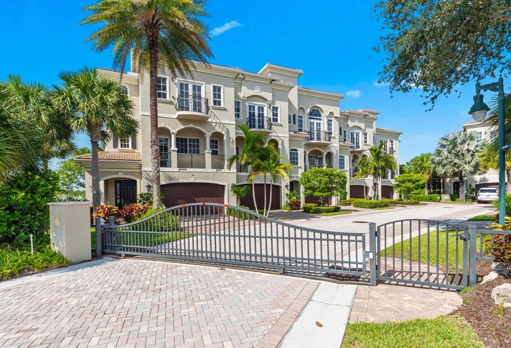 144 Tierra Lane #10 Jupiter, FL 33477
