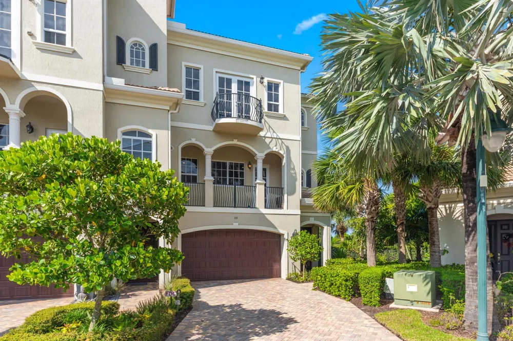 144 Tierra Lane #10 Jupiter, FL 33477