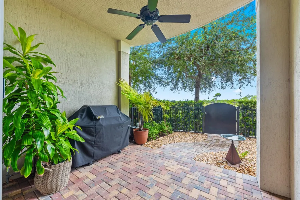 144 Tierra Lane #10 Jupiter, FL 33477