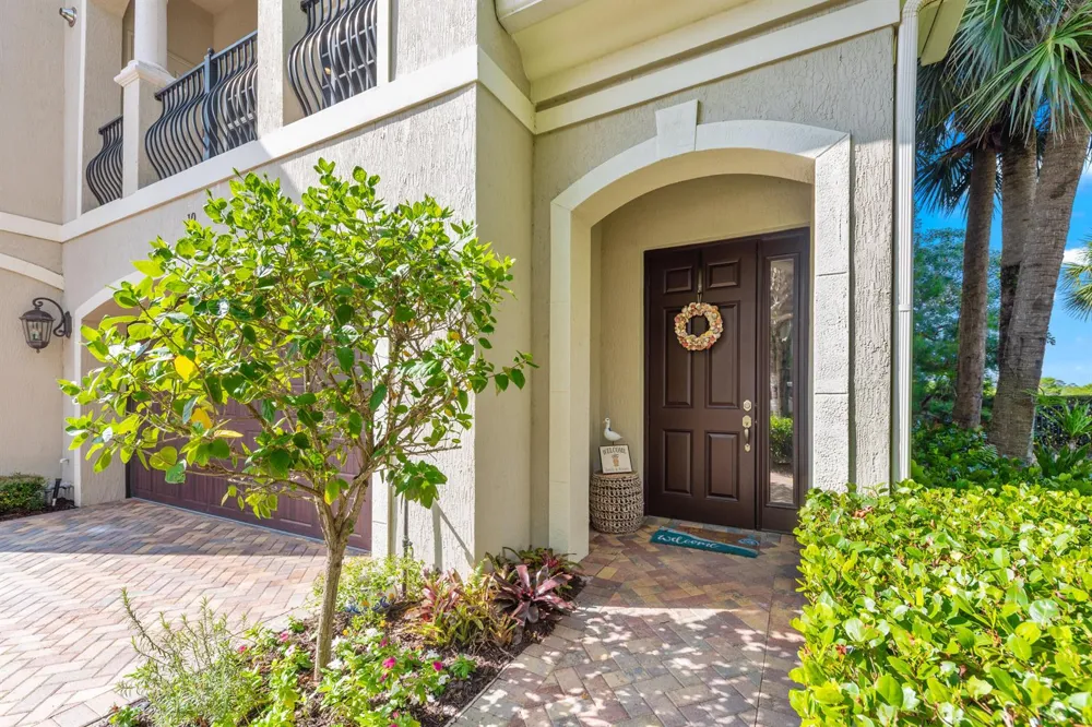 144 Tierra Lane #10 Jupiter, FL 33477