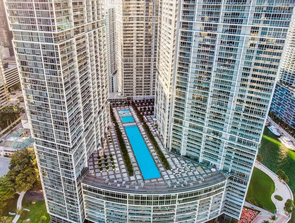 495 BRICKELL AV #4208 Miami, FL 33131